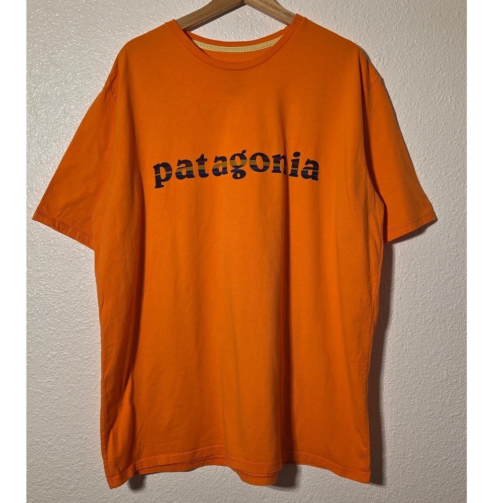 Patagonia Organic Cotton Logo Tee Orange XL Outdoor Hiking Graphic Tee Gorpcore